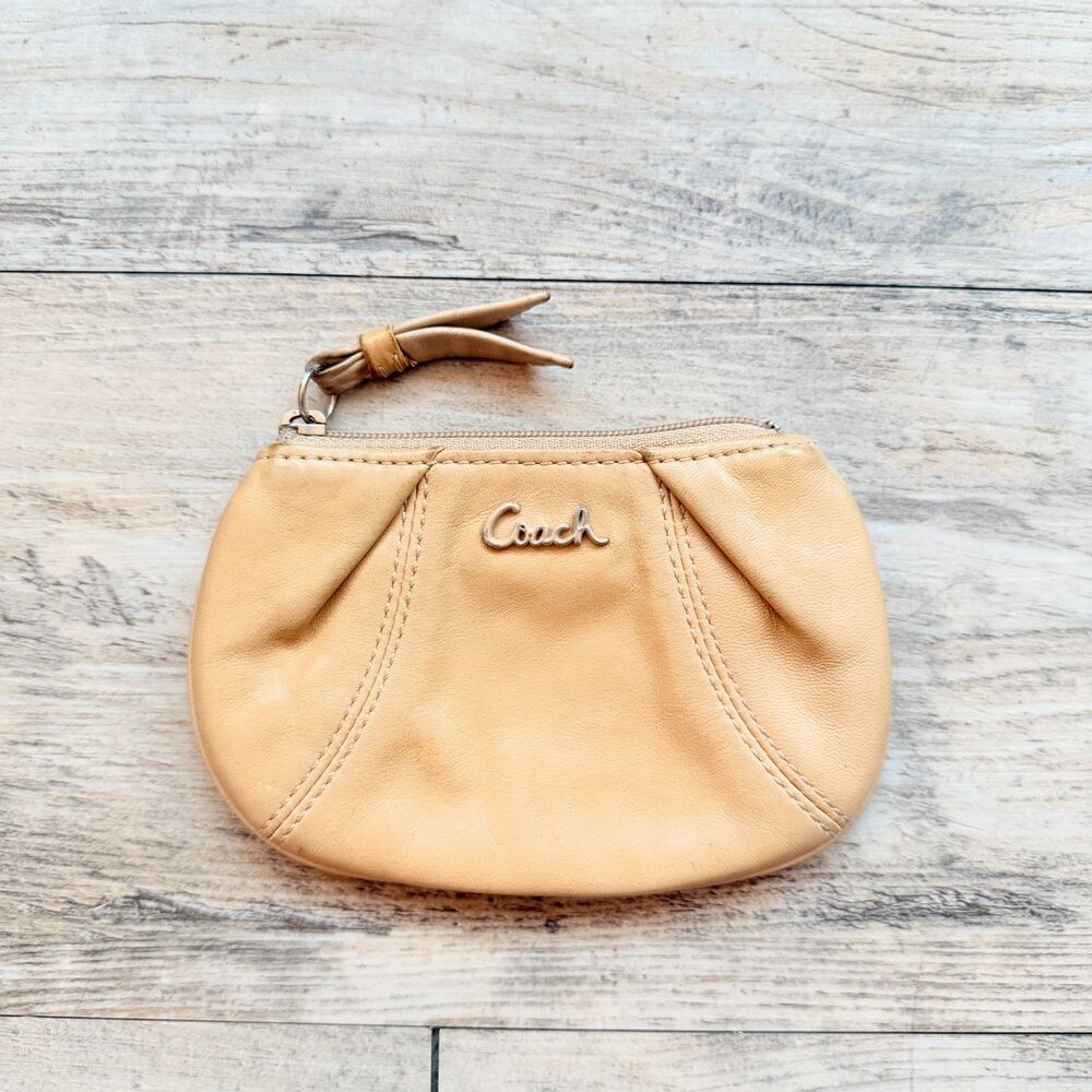 Coach Beige Tan Leather Pleated Zip Cosmetic Pouch Coin Purse Y2K Mini Bag